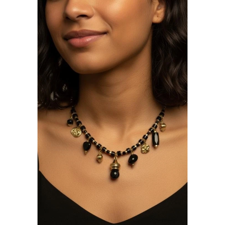 Collier pampilles noires
