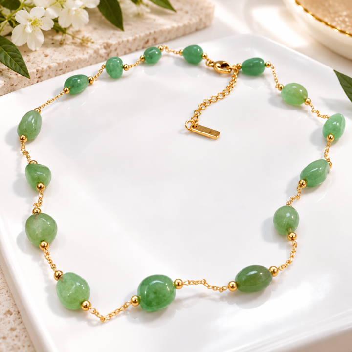 Collier en aventurine verte – 40 cm – acier doré