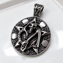 Pendentif skull