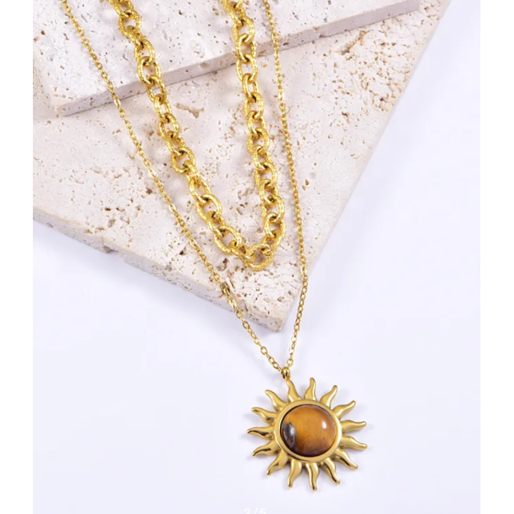 Collier soleil doré avec pierre œil de tigre