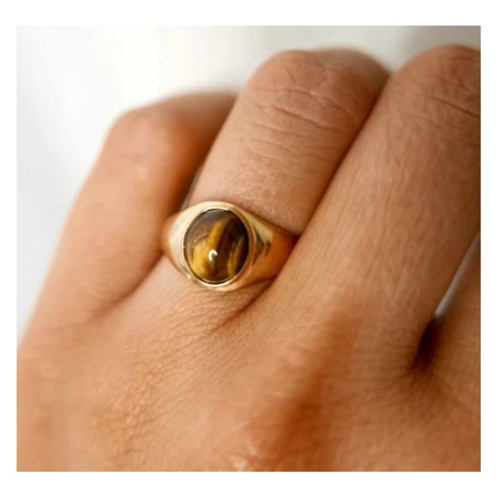 Bague dorée avec pierre œil-de-tigre – Style élégant et intemporel
